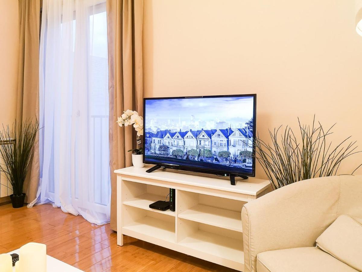 Filinhome Papa Suite 3 Novi Sad Buitenkant foto